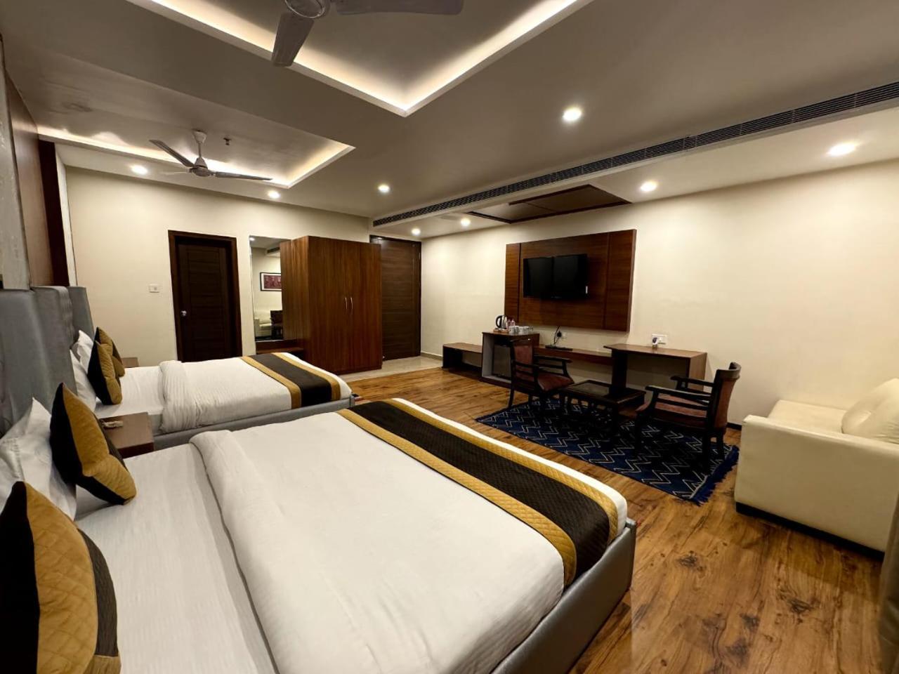 Hotel River Rhythm Assi Ghat Varanasi Exterior photo