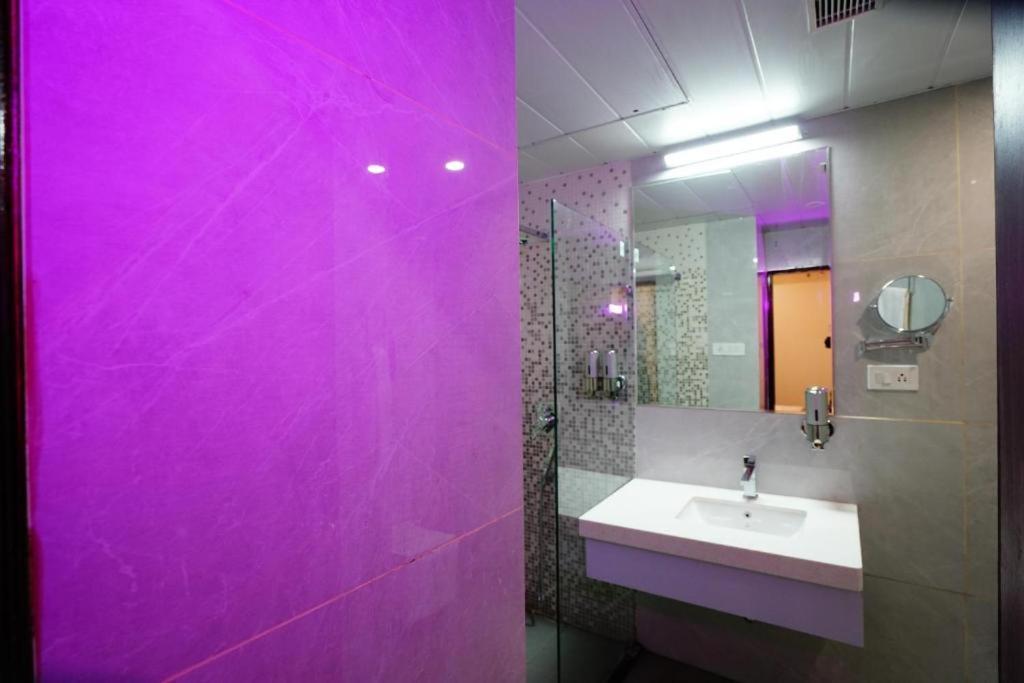 Hotel River Rhythm Assi Ghat Varanasi Exterior photo