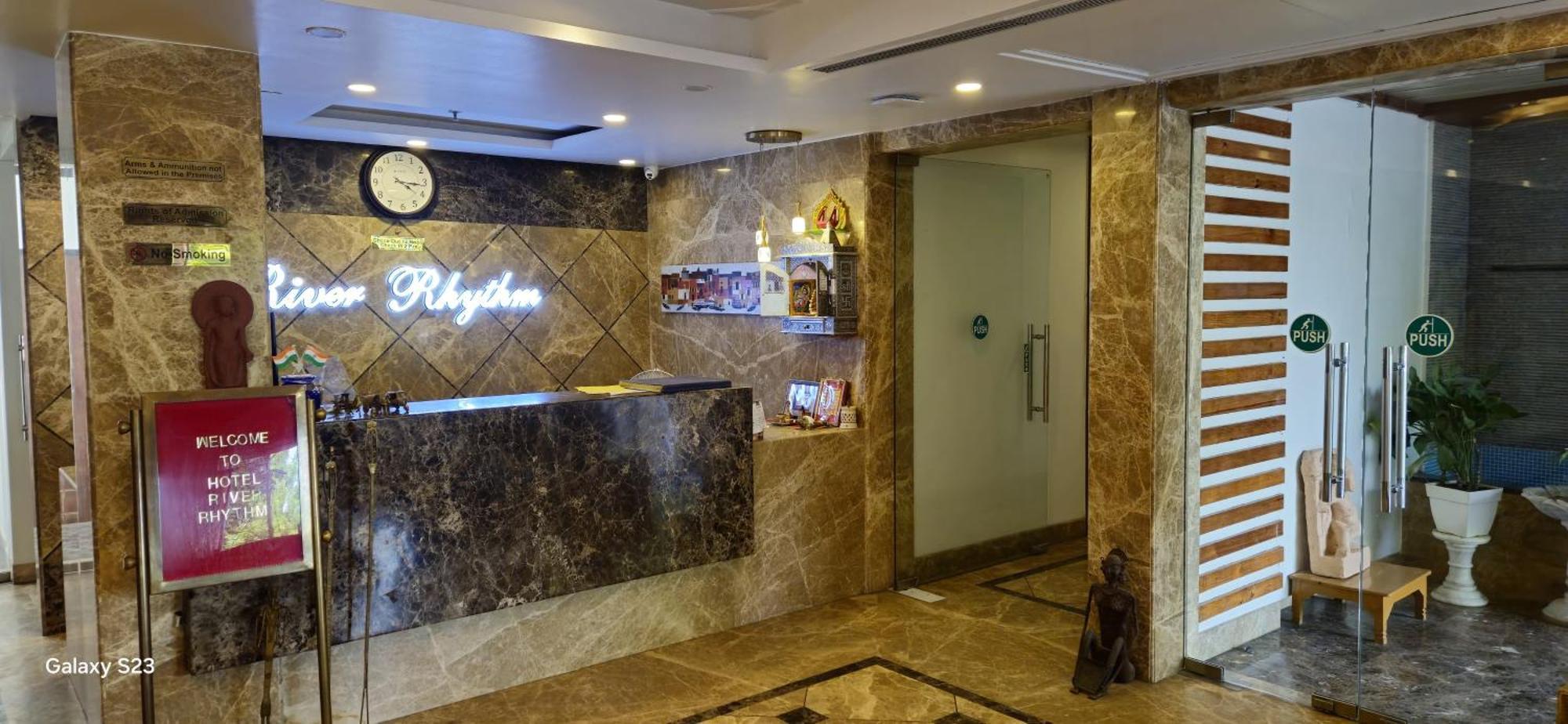 Hotel River Rhythm Assi Ghat Varanasi Exterior photo
