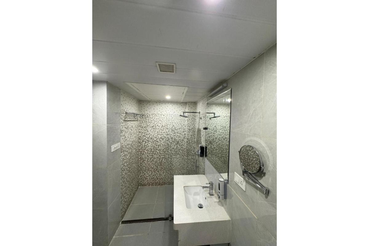 Hotel River Rhythm Assi Ghat Varanasi Exterior photo